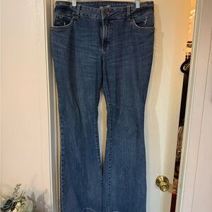 Wrangler Women's Flare Jeans in Blue